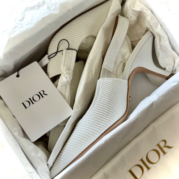 J'Adior Slingback Pump - Picture 5 of 6